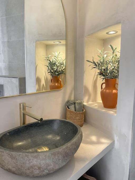 Au Coeur Du Vieil Antibes A 200M Des Plages, Superbe Studio Εξωτερικό φωτογραφία